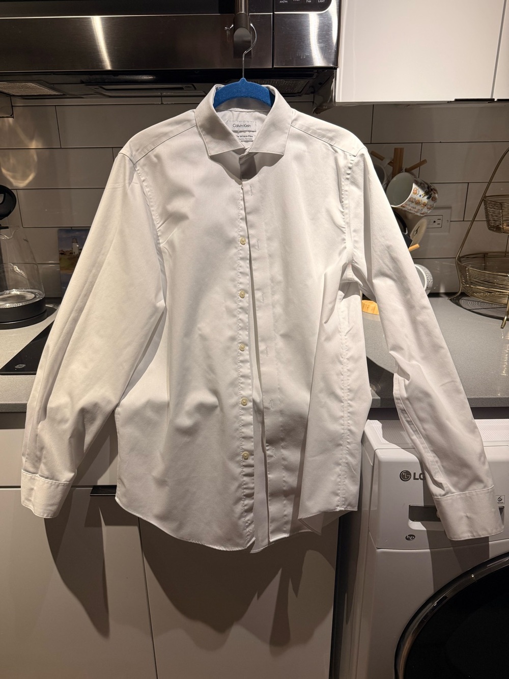 Calvin Klein Men's White Infinite Wrinkle Free Slim Fit Stretch Dress Shirt